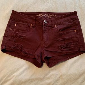 Burgundy distressed short